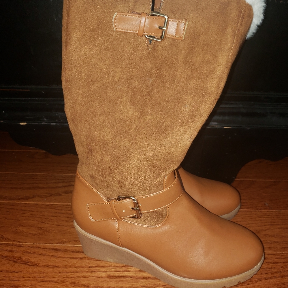 Girls wedged boots